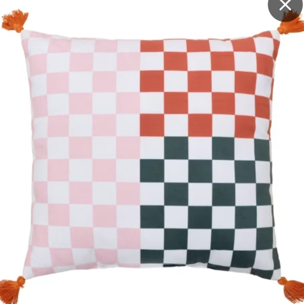 Target Checkered Throw Pillows Set of 2 (NEW still vacuum sealed)